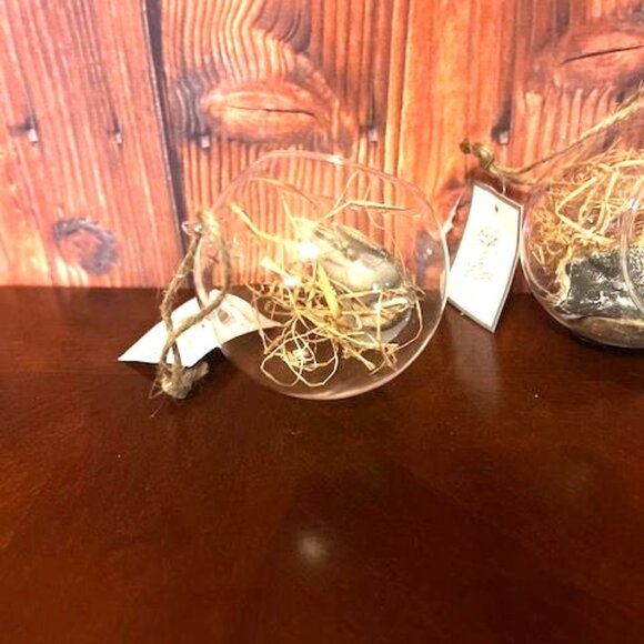 Decorative Glass Hanging Animal Ornaments Set of 2 hedgehog and squirrel - Picture 5 of 7